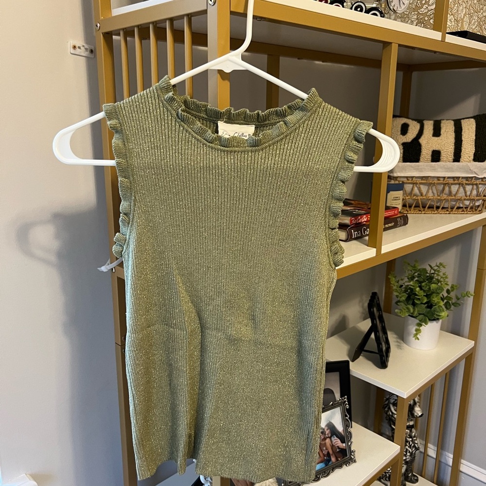 Ribbed Ruffle-Trim Sleeveless Tank - Olive Green